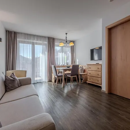 Apartment Directly On The Slope *