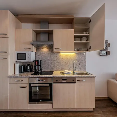 Directly On The Slope Apartment